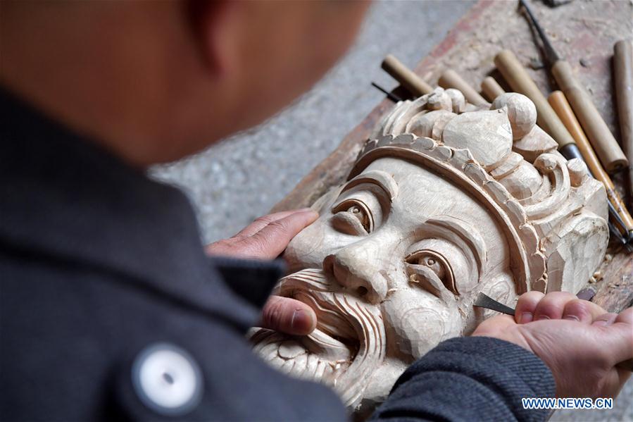 CHINA-JIANGXI-NUO OPERA-MASK MAKER(CN)