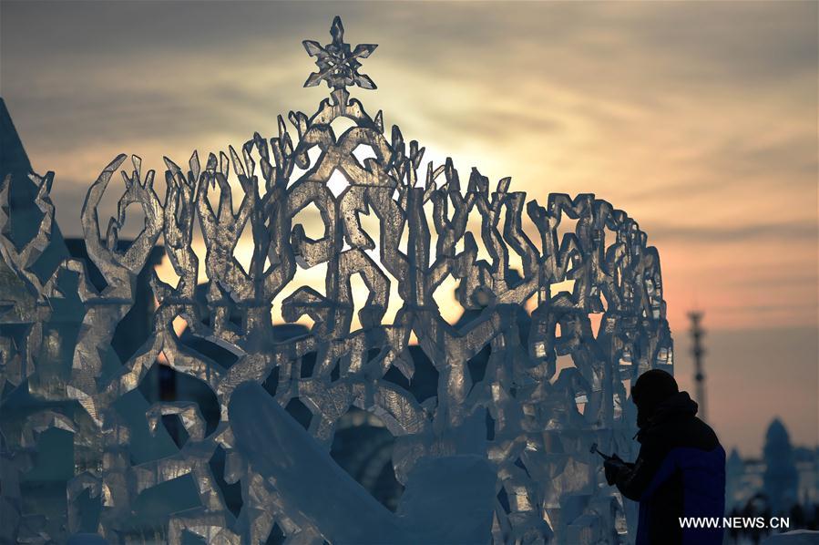 CHINA-HARBIN-ICE SCULPTURE-COMPETITION (CN)