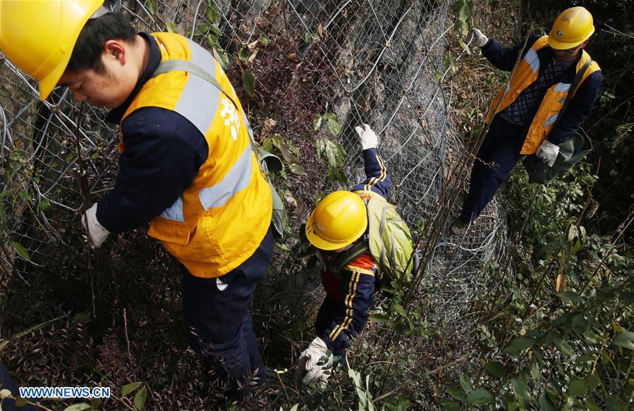 #CHINA-CHONGQING-RAILWAY-WORKER (CN)