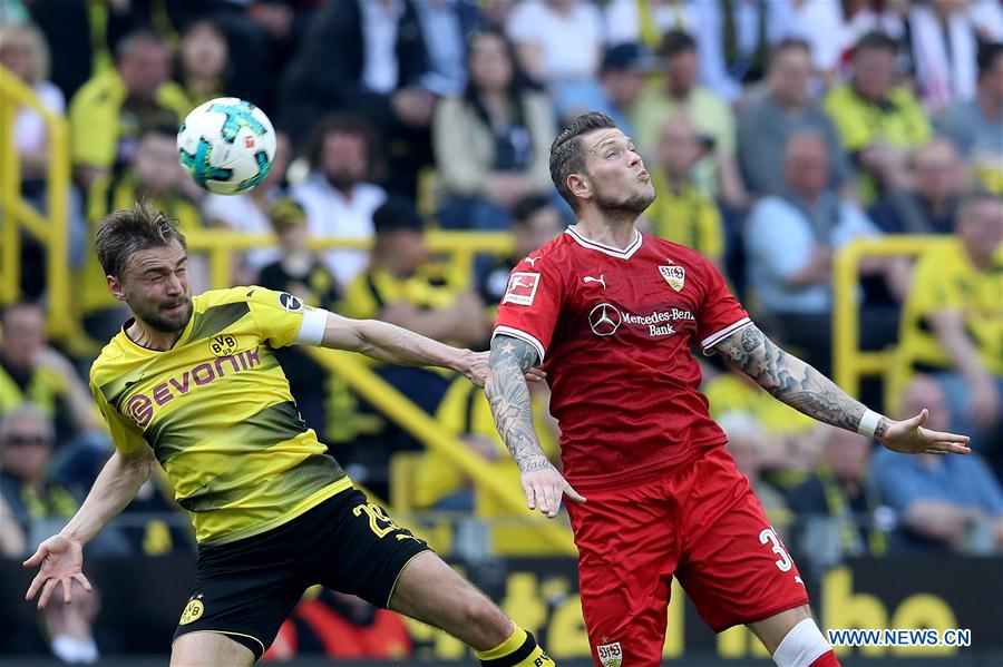 (SP)GERMANY-DORTMUND-BUNDESLIGA-DORTMUND VS STUTTGART