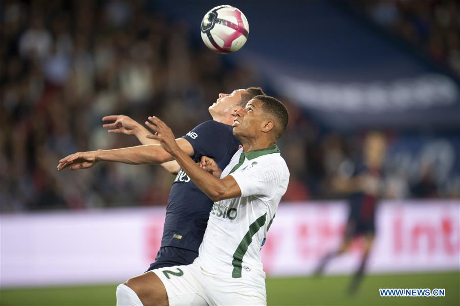 (SP)FRNACE-PARIS-FOOTBALL-LIGUE 1-PARIS SAINT-GERMAIN VS SAINT-ETIENNE