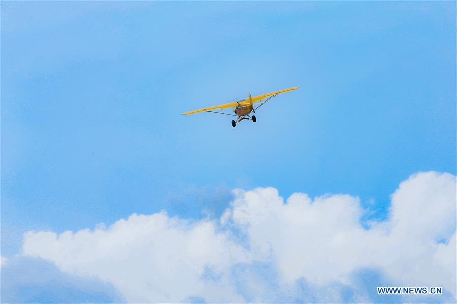 CHINA-HUBEI-JINGMEN-AEROBATICS (CN)