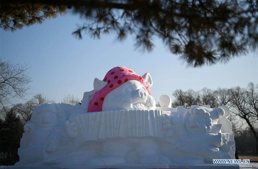 CHINA-HEILONGJIANG-HARBIN-SNOW SCULPTURE (CN)