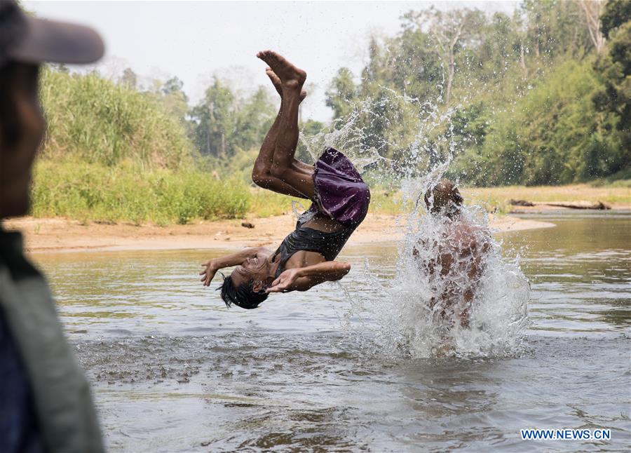 XINHUA PHOTOS OF THE DAY