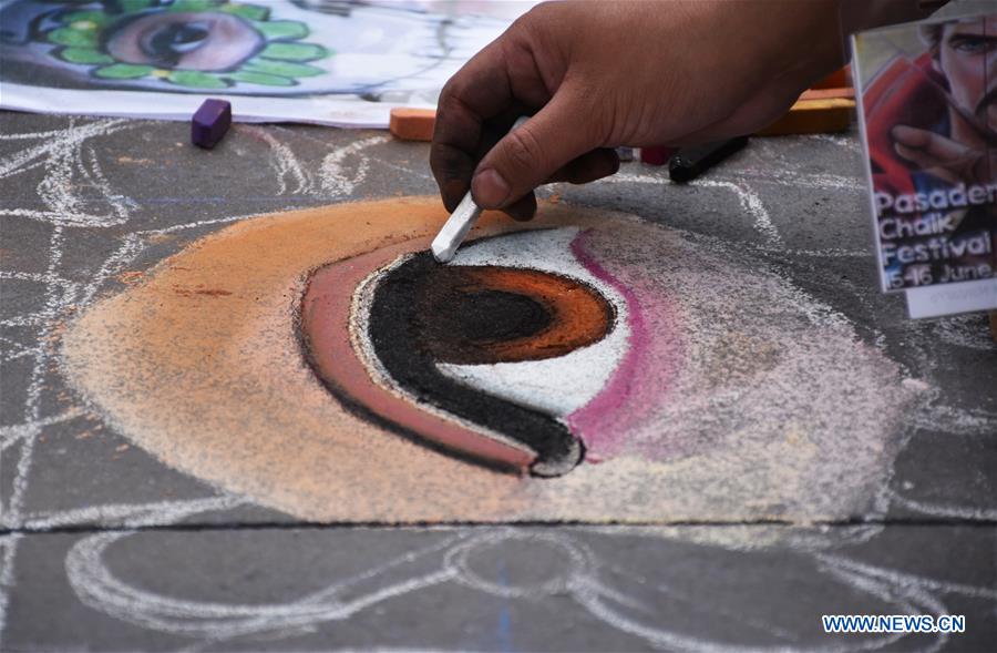 U.S.-LOS ANGELES-CHALK FESTIVAL