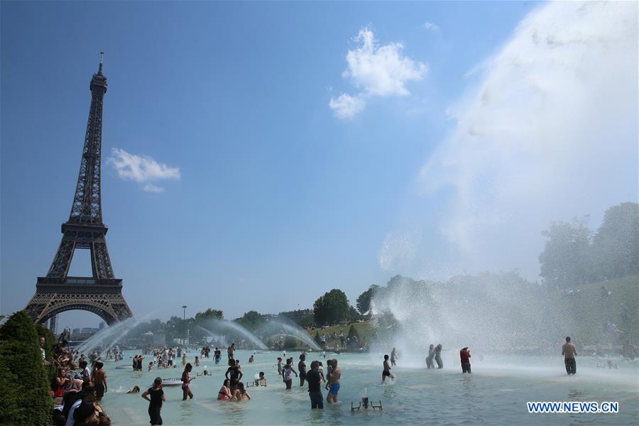 FRANCE-PARIS-HEAT WAVE