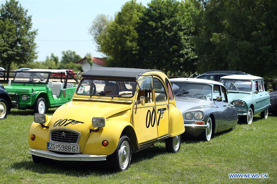 CROATIA-SAMOBOR-CITROEN CARS