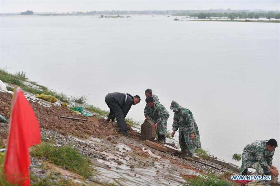 CHINA-JIANGXI-YUGAN-FLOOD FIGHTING (CN)