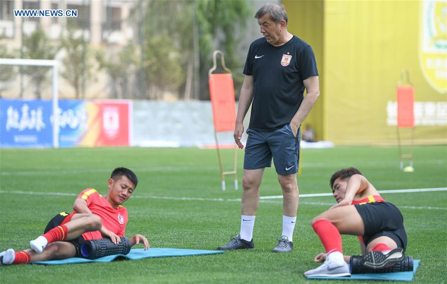 (SP)CHINA-JILIN-CHANGCHUN-YATAI FOOTBALL CLUB-COACH(CN)