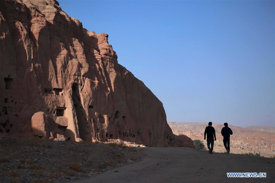 AFGHANISTAN-BAMYAN-TOURIST-VISIT