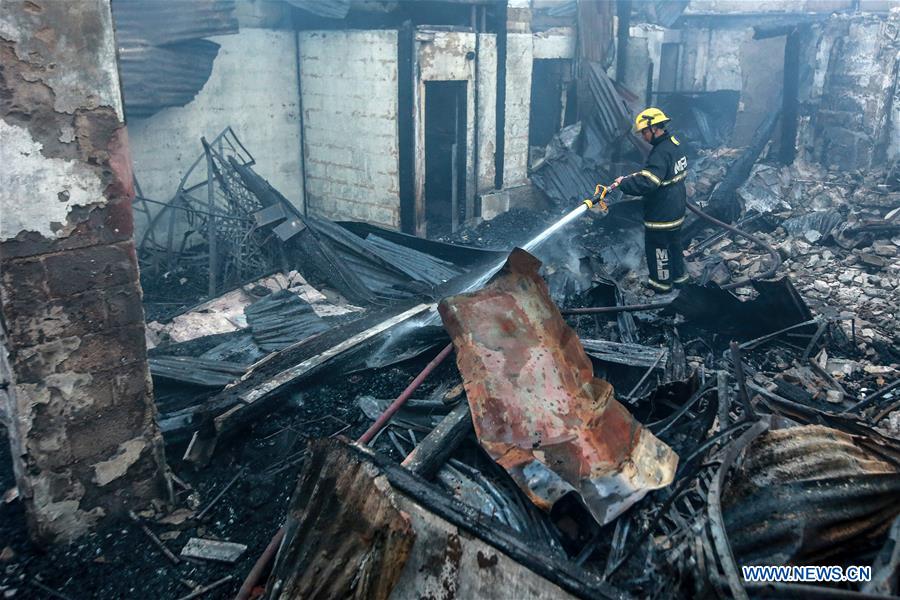 PHILIPPINES-MANILA-RESIDENTIAL AREA-FIRE