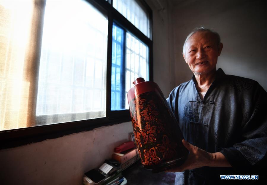 (MASTEROFCRAFTS) CHINA-JIANGXI-POYANG-BODILESS LACQUERWARE (CN)