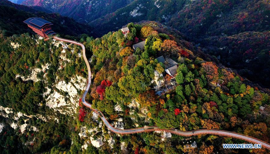 CHINA-SHAANXI-HUAZHOU-SHAOHUA MOUNTAIN-AUTUMN (CN)