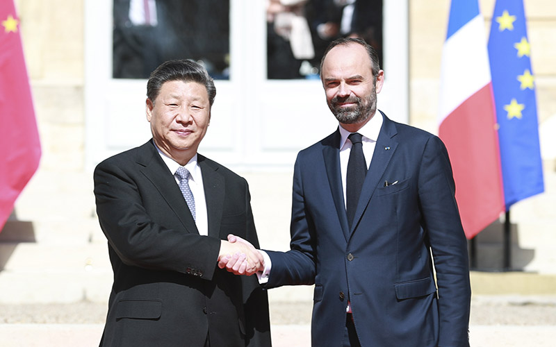 Xi meets French PM on further promoting China-France ties