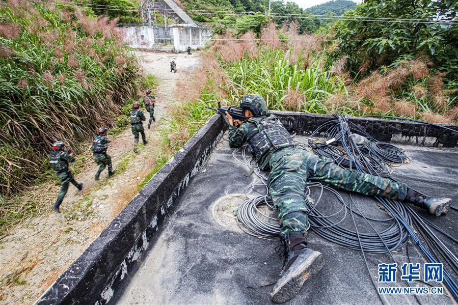 （圖文互動）（7）武警部隊抓好常態(tài)化疫情防控條件下“魔鬼周”極限訓練