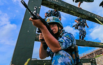 海軍陸戰(zhàn)隊特種障礙訓練，敢來嗎？