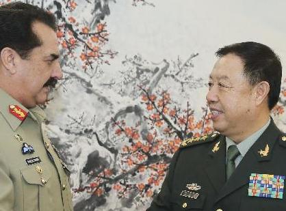 范長龍會(huì)見巴基斯坦陸軍參謀長