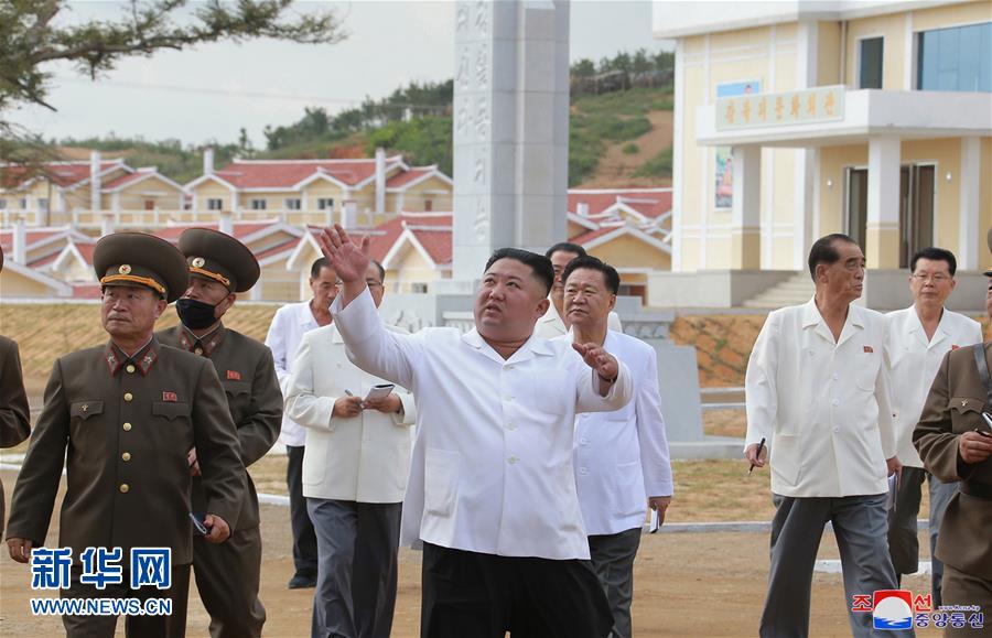 （國(guó)際）金正恩再度視察黃海北道災(zāi)后重建工地